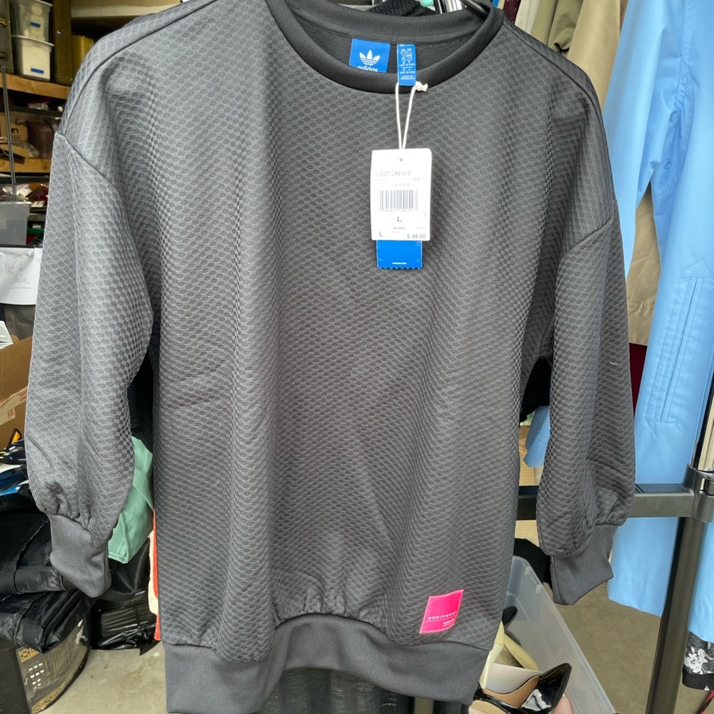 Youth Large black Adidas sweatshirt